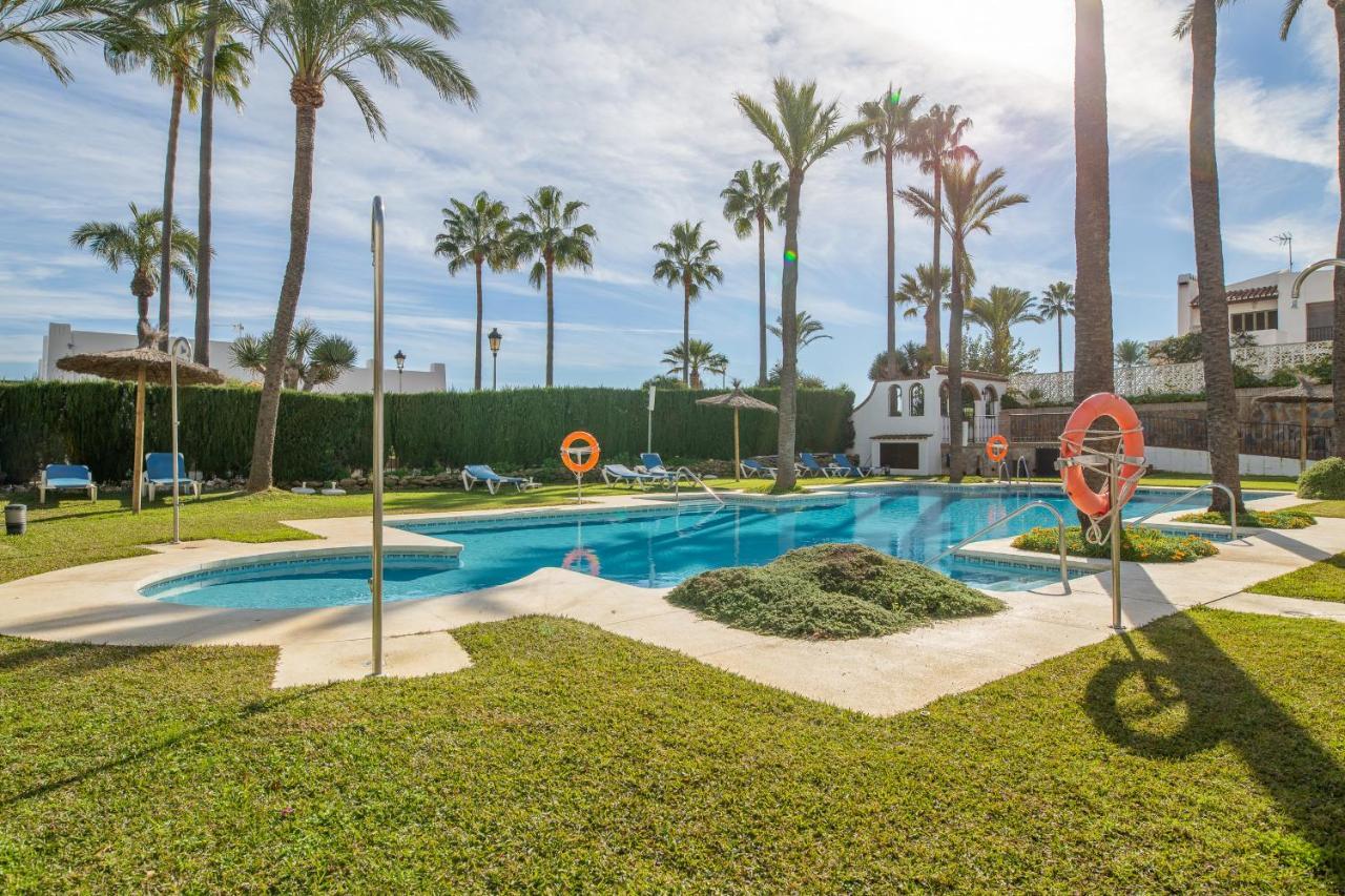 2261-Superb Apt On The Beach, On Duquesa Harbour مانيلفا المظهر الخارجي الصورة