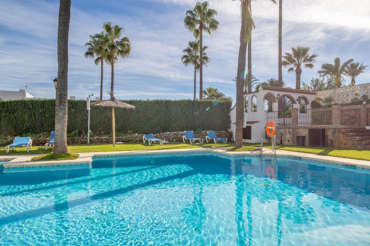 2261-Superb Apt On The Beach, On Duquesa Harbour مانيلفا المظهر الخارجي الصورة