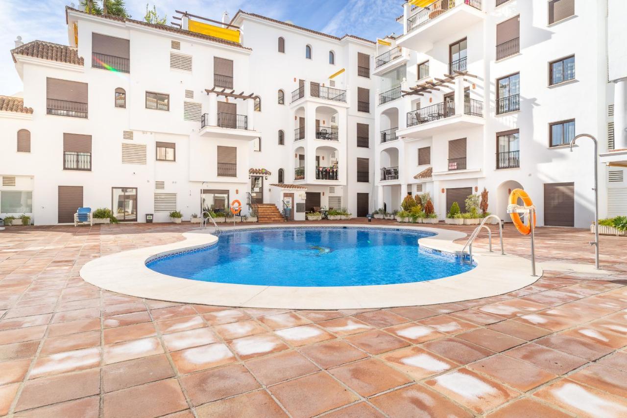 2261-Superb Apt On The Beach, On Duquesa Harbour مانيلفا المظهر الخارجي الصورة